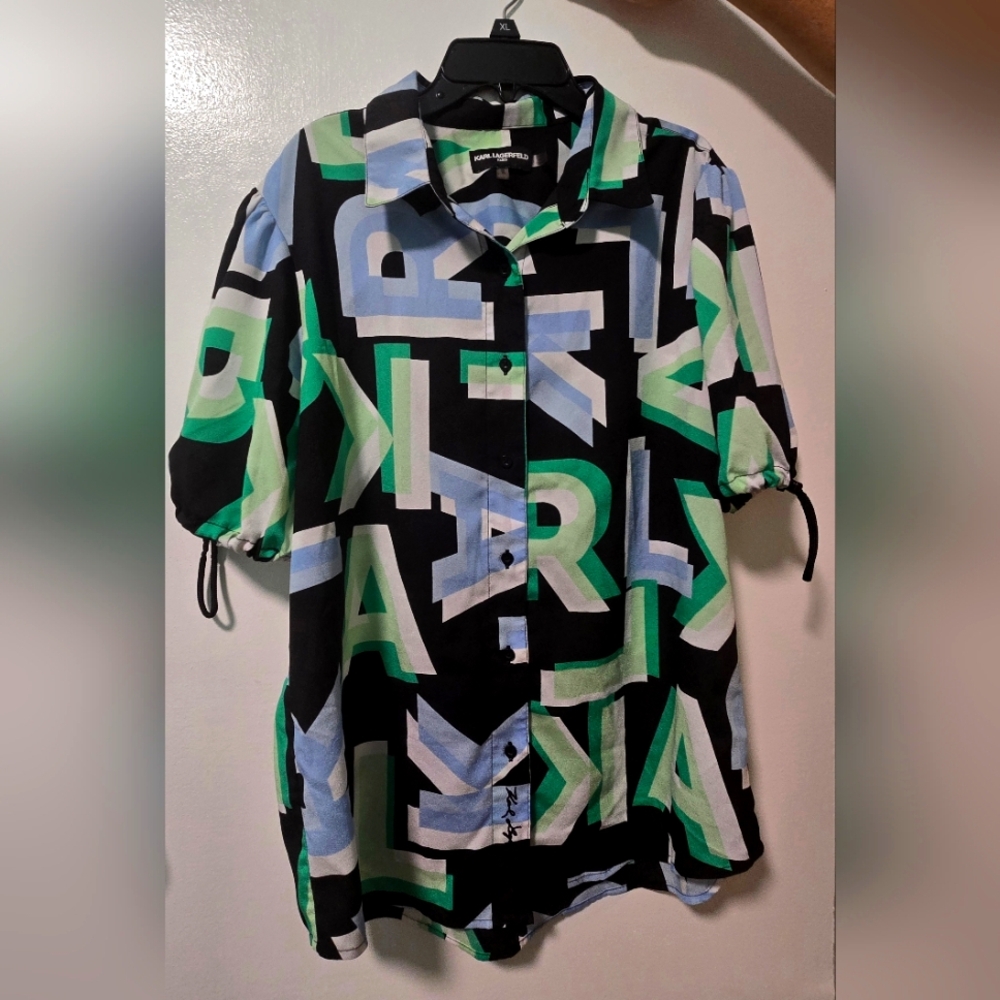Karl Lagerfeld Black and Green Graphic Top